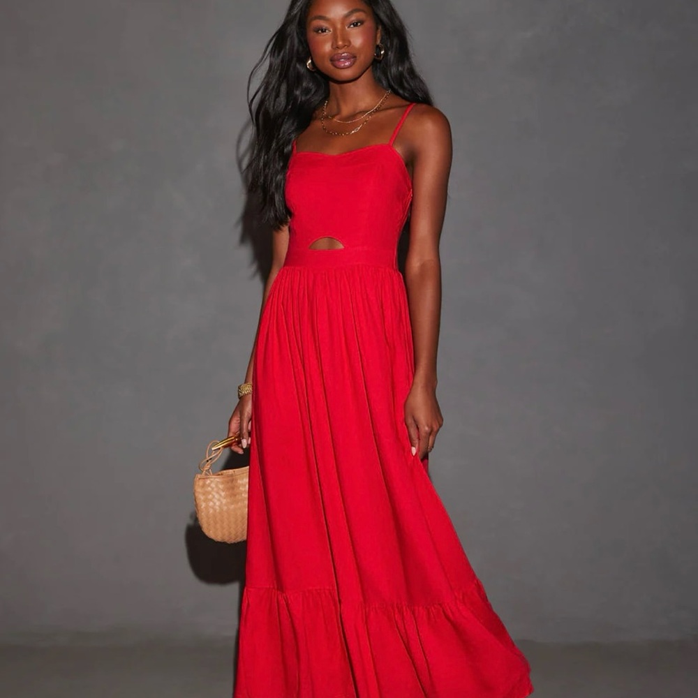 VICI Eleanor A-Line Front Cutout Maxi Dress